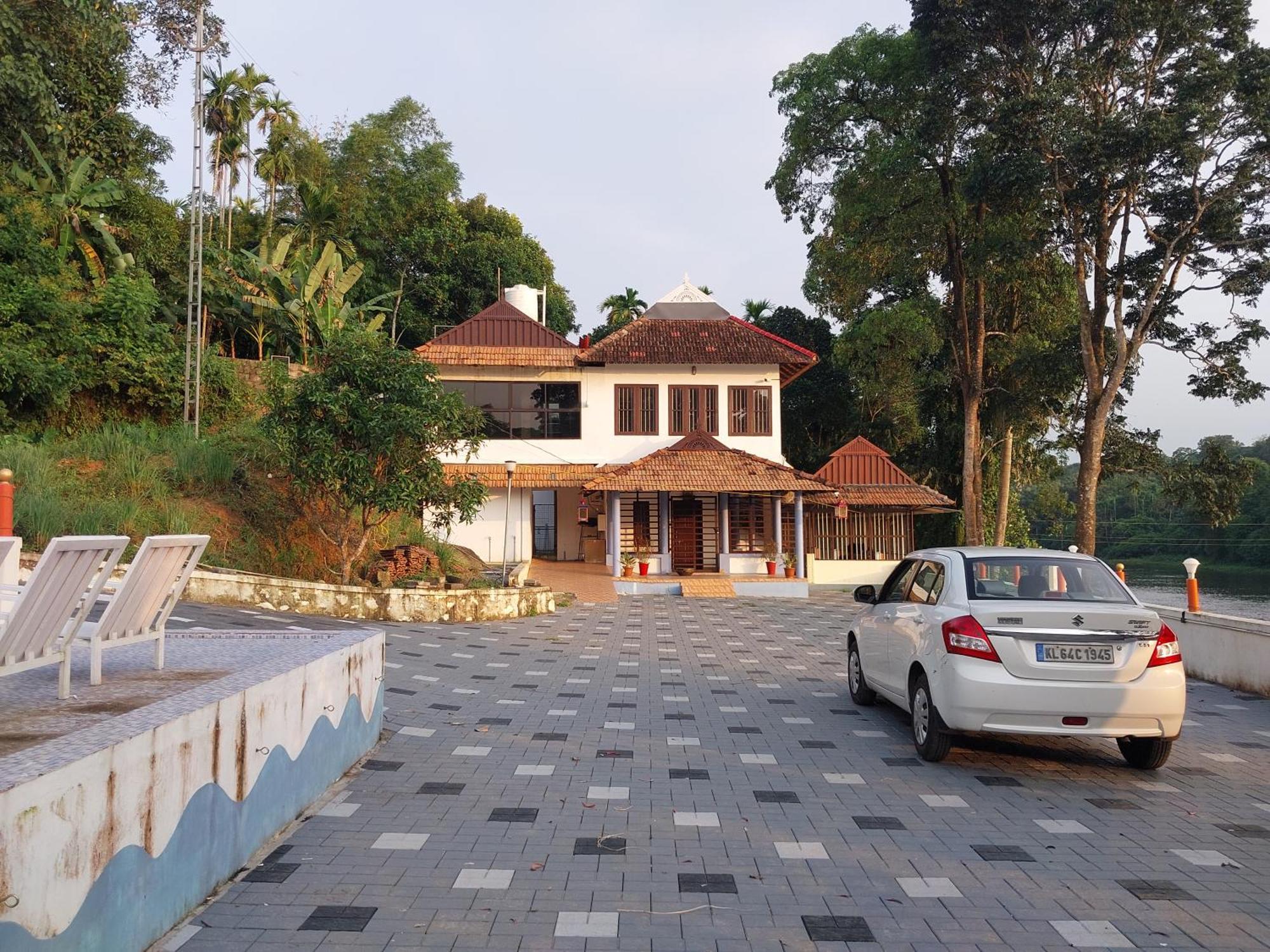 Stayberries River Rock Villa Athirapilly Kizhake Chālakudi Exteriér fotografie